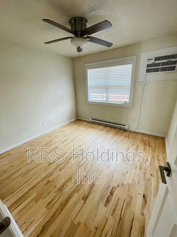 Foto del edificio - 946 W Ocean View Ave