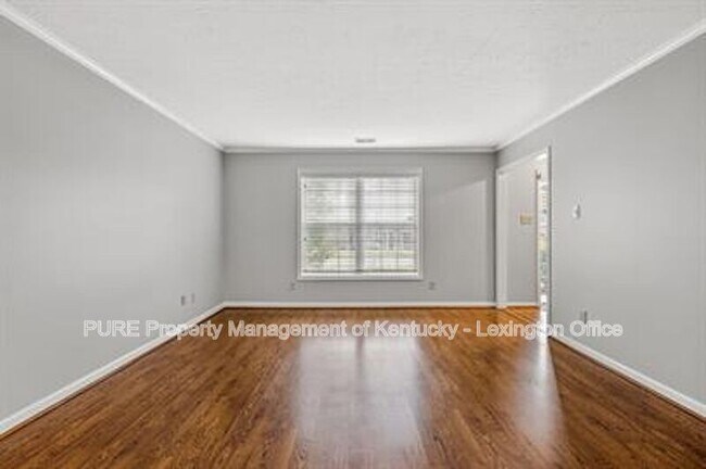 Foto del edificio - 872 Burkewood Dr