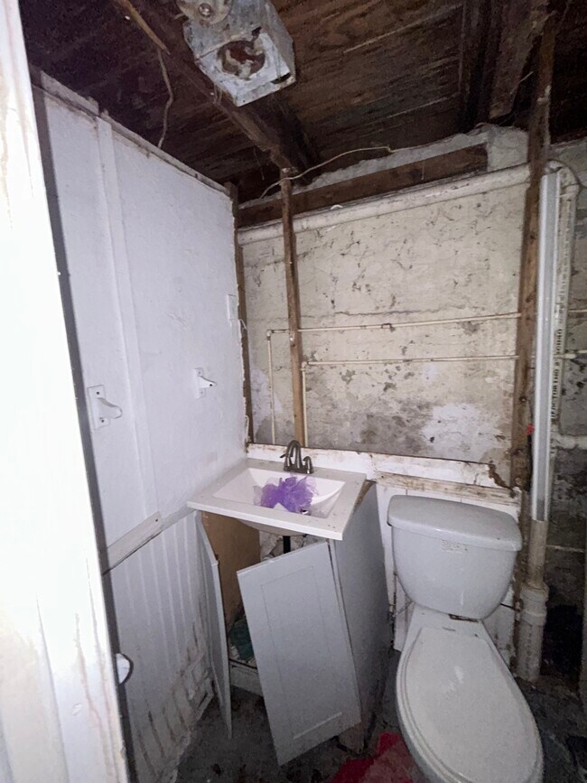 Foto del edificio - 4935 Alcott Ave