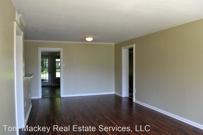 Building Photo - 4 br, 2 bath House - 2350 E. Contour Dr.