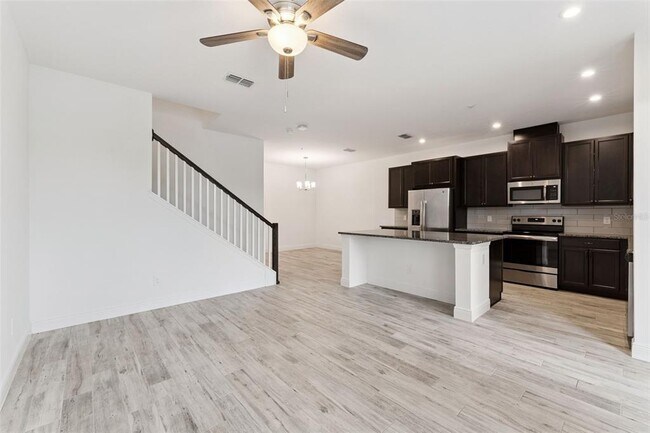 Foto del edificio - 13468 Stoddart Ave