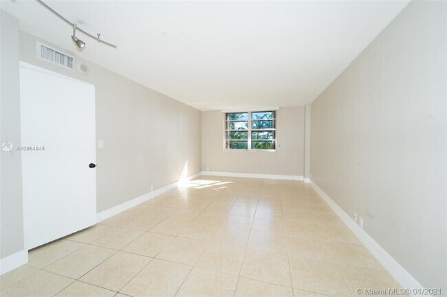 Foto del edificio - 5 Island Ave