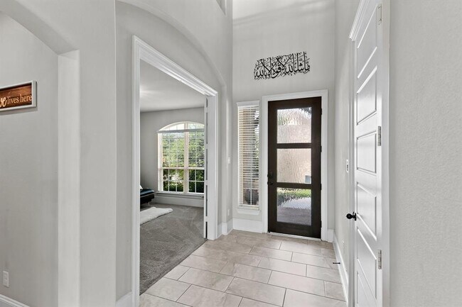 Foto del edificio - 508 Hidden Creek Way