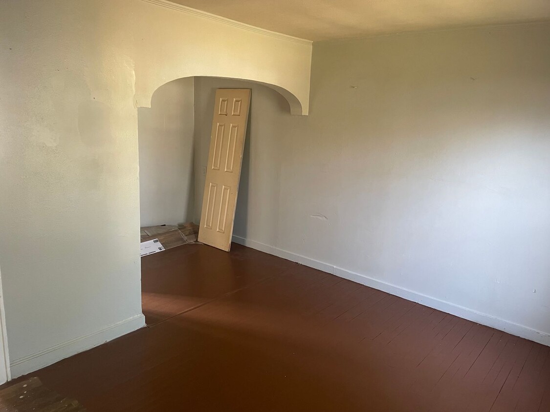 Foto principal - 115 E Olive St