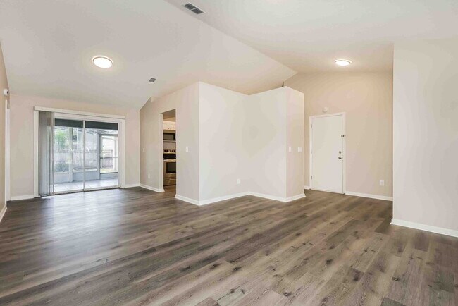 Foto del edificio - 4551 Oak River Cir