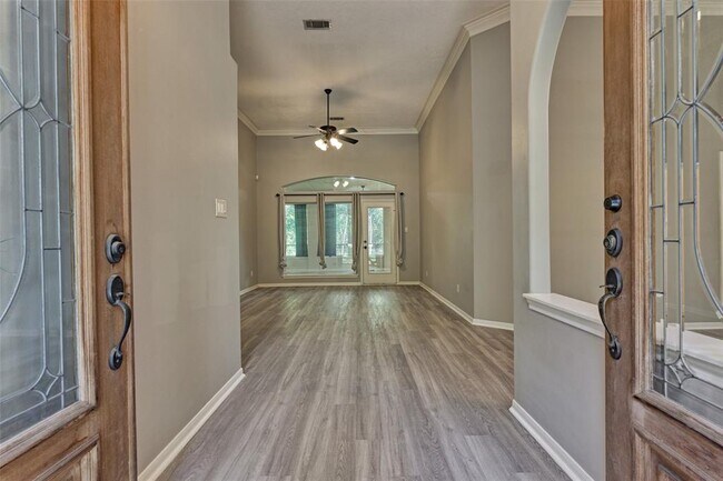 Foto del edificio - 10506 Crestwater Cir