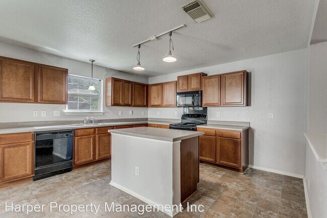 Building Photo - 3 br, 2.5 bath House - 10 Kenrock Ridge