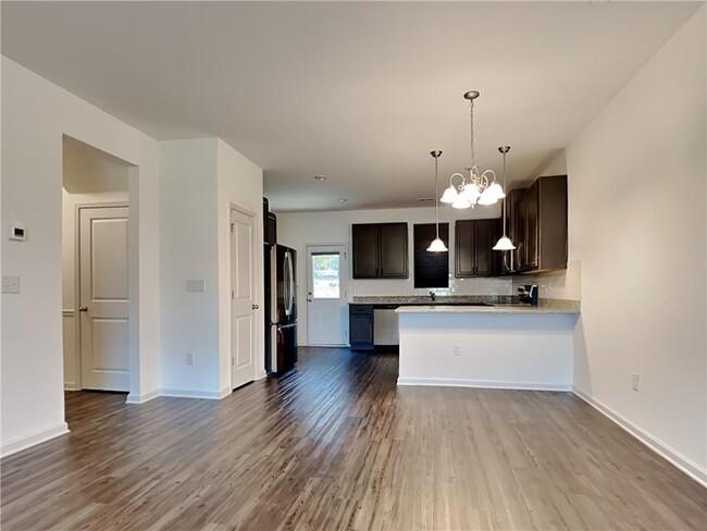 Foto del edificio - 478 Rock Crest Dr