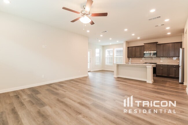 Foto del edificio - 2549 Dulaney Dr