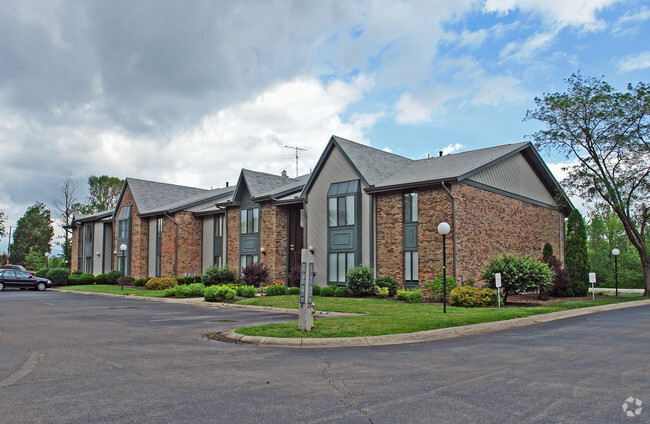 Building Photo - Washington Lake