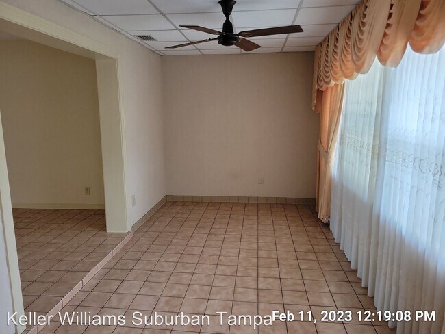 Building Photo - 4 br, 2 bath House - 5304 Rainbow Dr LO