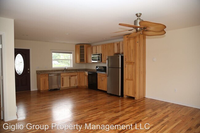 Building Photo - 1308 Winton St