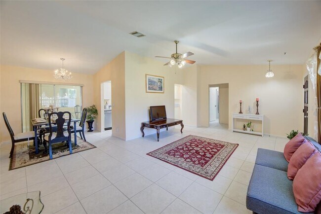 Foto del edificio - 9039 NW 21st Ct
