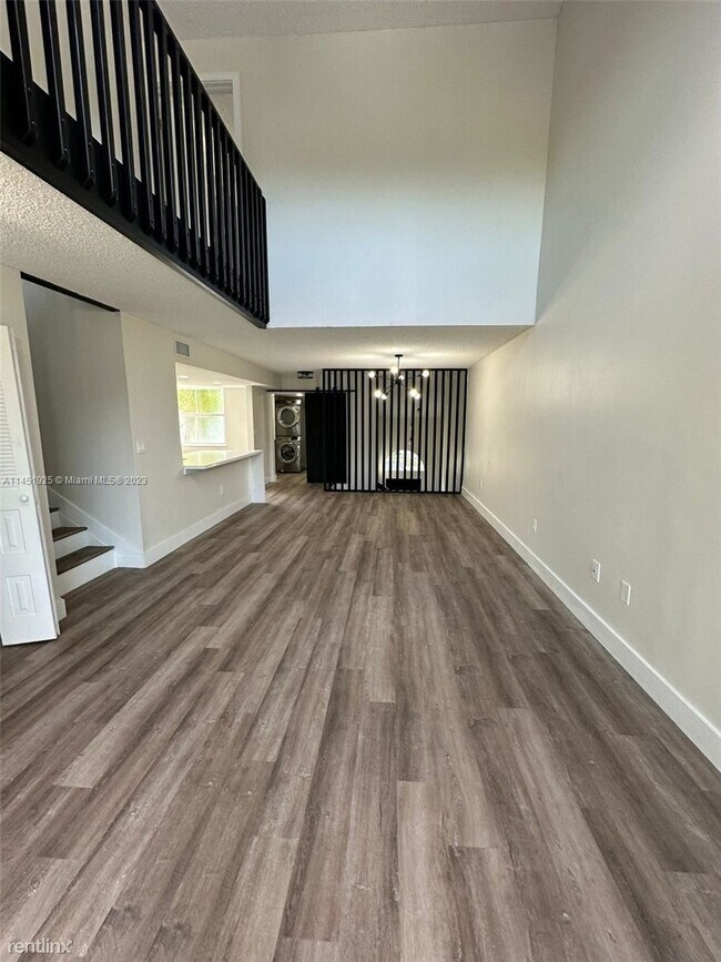 Foto del edificio - 2 br, 2 bath Condo - 9735 NW 49th Ter # 414