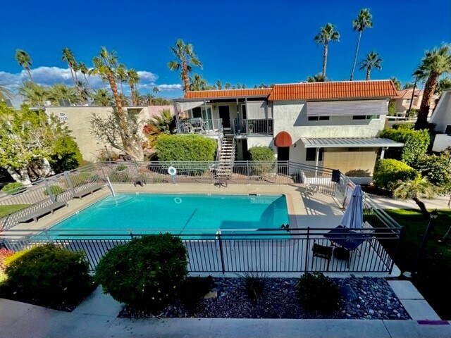 Building Photo - 45242 Panorama Dr
