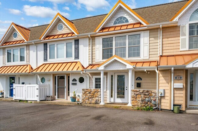 Building Photo - 617 Bayshore Dr
