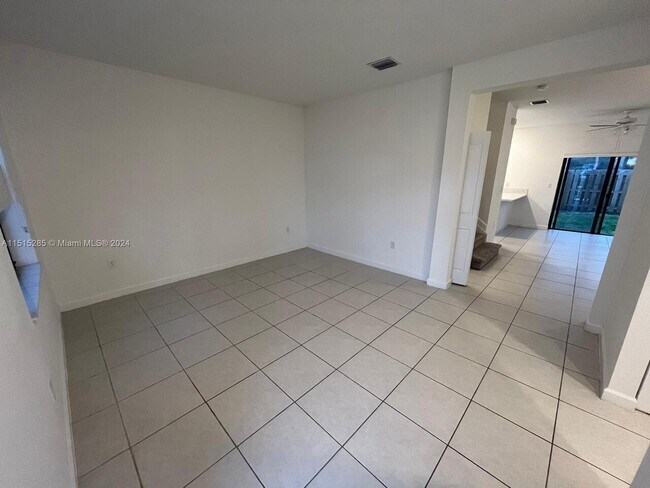 Building Photo - 13332 SW 287 Terrace # 13332