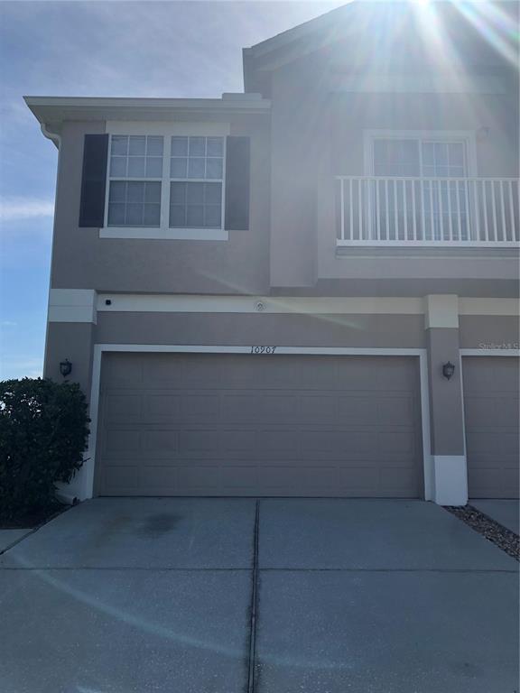 Foto principal - 10907 Derringer Dr
