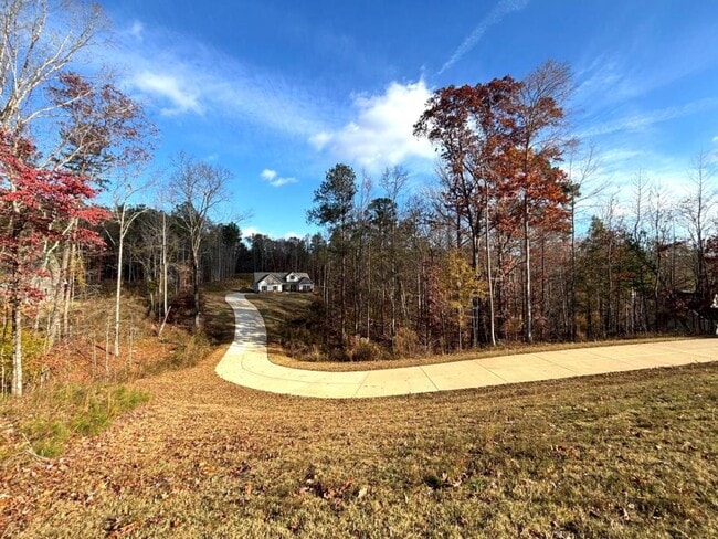 Foto del edificio - 55 Hawthorn Ln