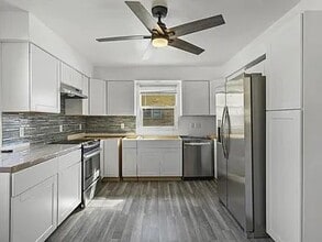 Building Photo - 5604 Bjelde Ln