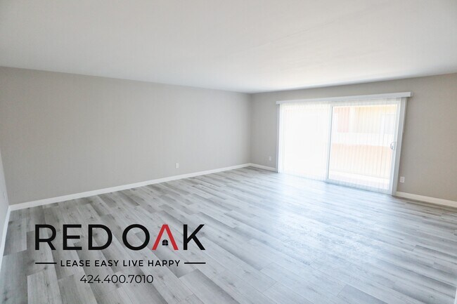 Foto del edificio - 4433 Colbath Ave