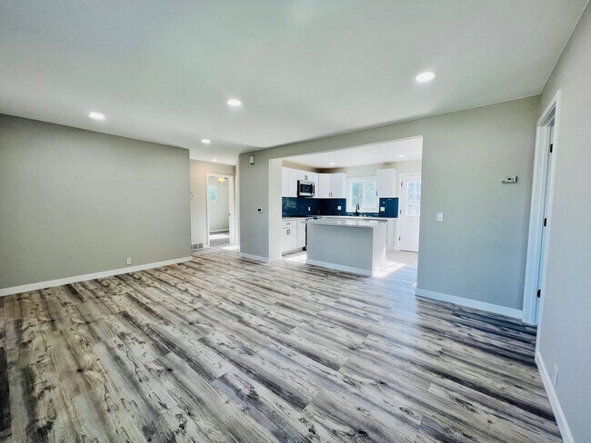 Foto del edificio - 702 S Wolcott Ct