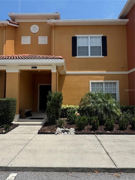 Building Photo - 8977 Coco Palm Rd
