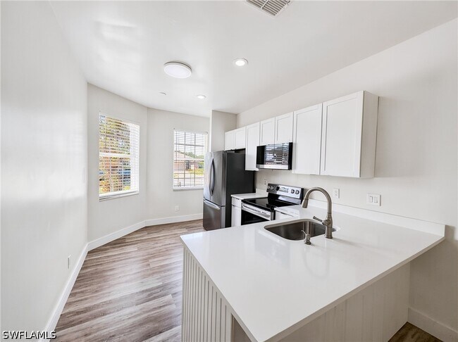 Foto del edificio - 9750 Sassafras Ct