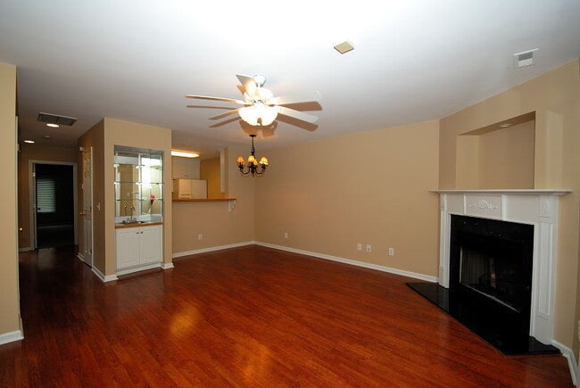 Building Photo - 3103 Cashwell Dr. Unit 203, Goldsboro, NC