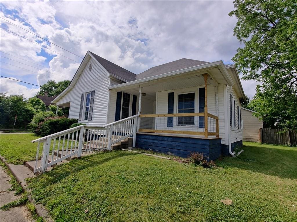 334.5 S Miller St, Shelbyville, IN 46176 Townhome Rentals in Shelbyville IN