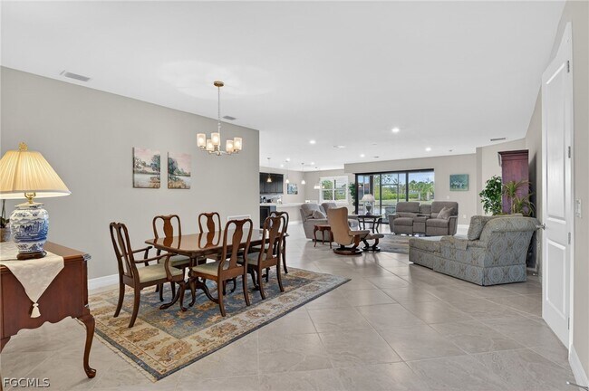 Foto del edificio - 11279 Thurston Chase