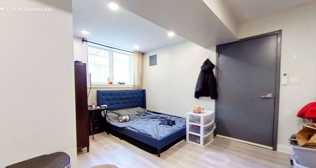 Foto del edificio - 3734 W. Diversey Ave.