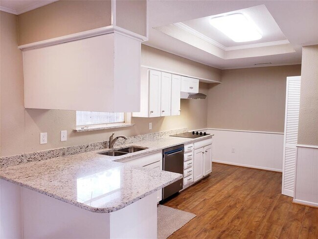 Foto del edificio - 3525 Antilles Dr
