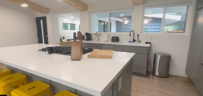 Kitchen - 4959 Rigoletto St