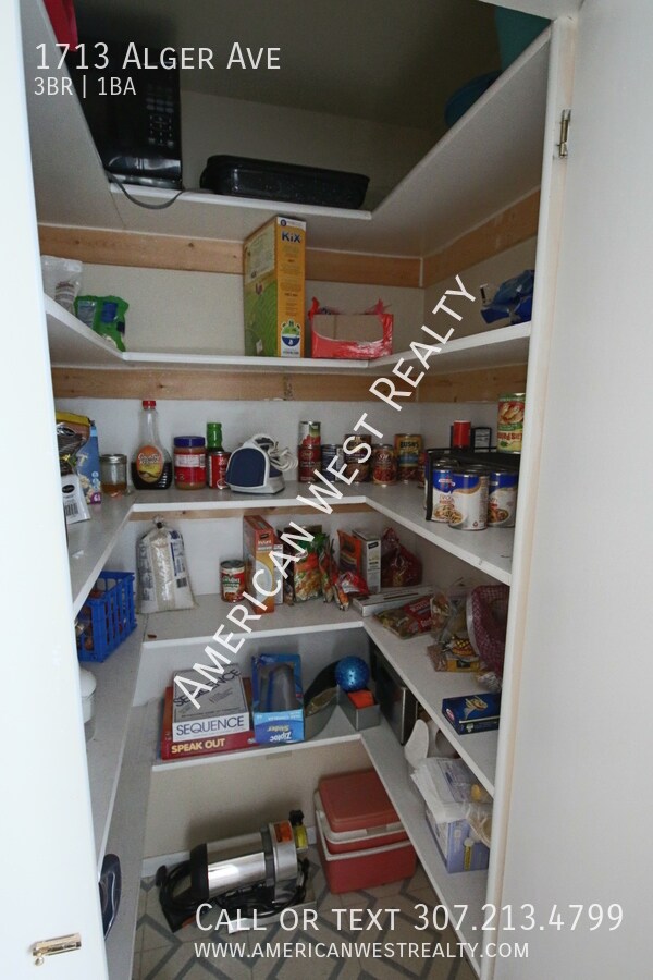 Building Photo - 3bed / 1bath home