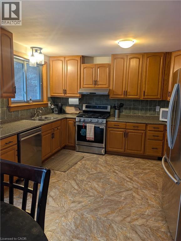 Photo du bâtiment - 212 Holborn Dr