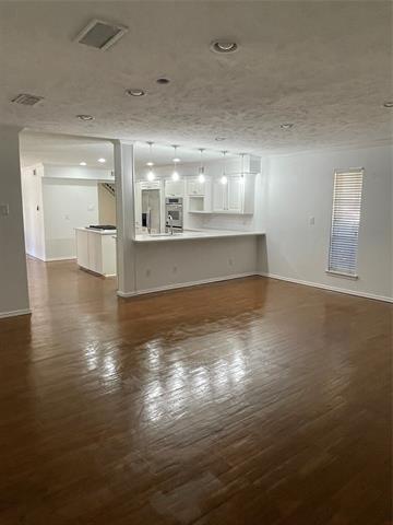 Building Photo - 4016 Willow Ridge Dr