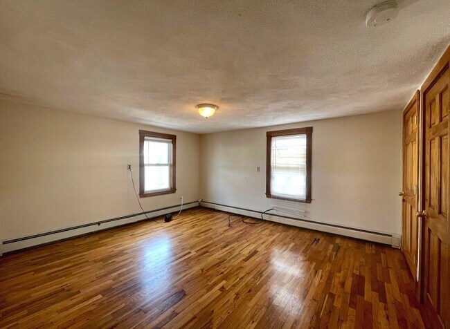 Foto del edificio - 585 Somerville Ave
