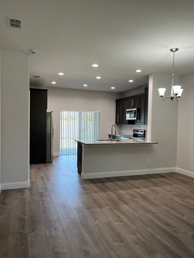 Foto del edificio - Newer 3bdr/2ba in the heart of Palm Coast!