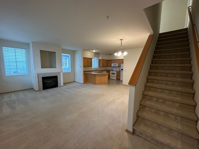 Building Photo - 2565 Evans Ct