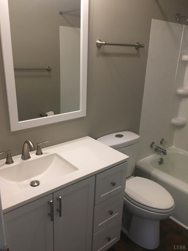 Foto del edificio - 1320 St Cloud Ave