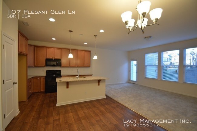 Foto del edificio - 107 Pleasant Glen Ln