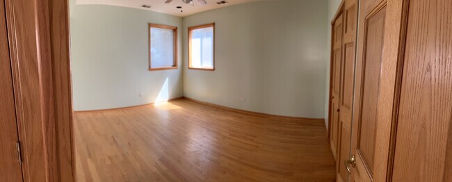 Foto del edificio - 3913 W 47th St