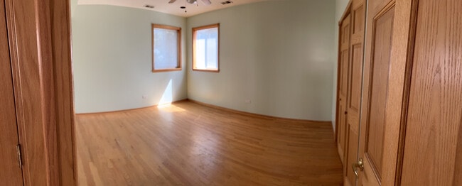 Building Photo - 3913 W 47th St