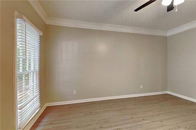 Building Photo - 10035 Feather Sound Ct