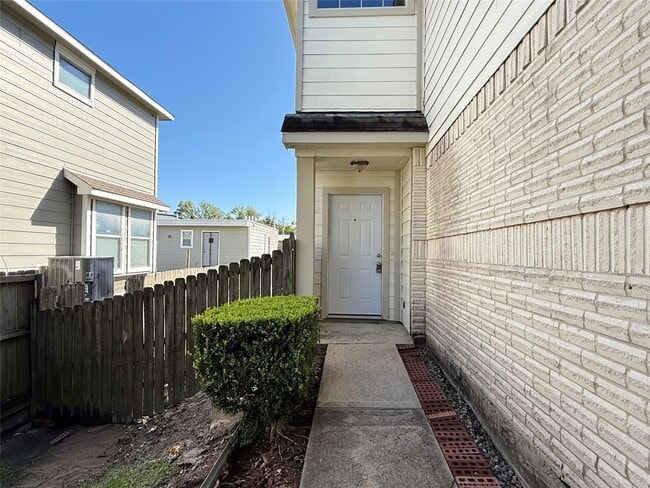 Foto del edificio - 2524 Chamberlain St