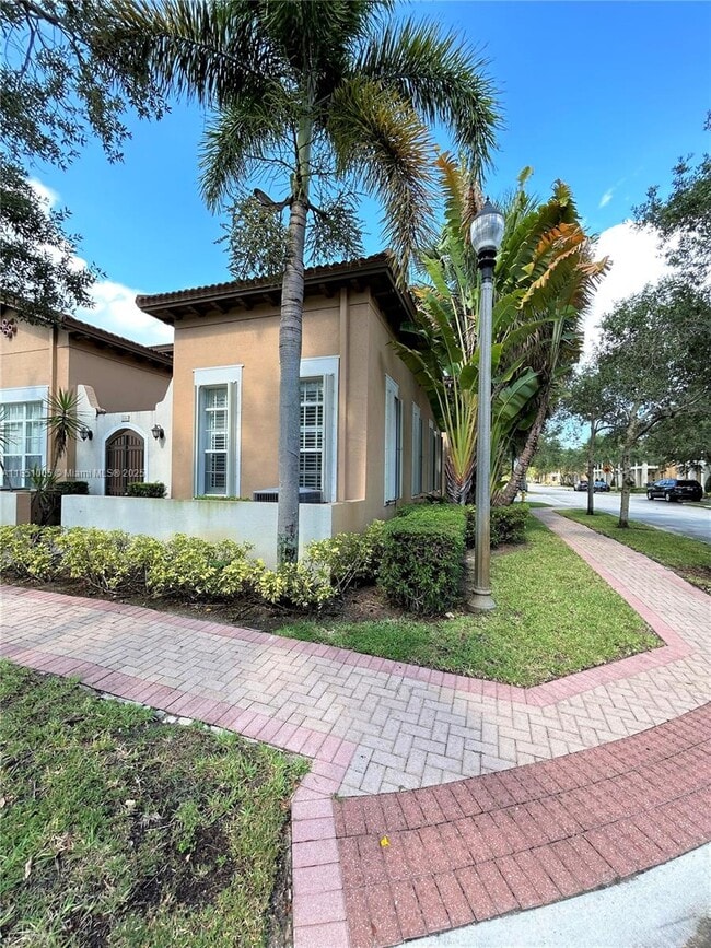 Building Photo - 1065 SW 147th Ter