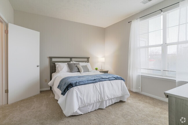 Elm - Bedroom - Brickyard Apartments