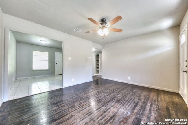 Foto del edificio - 3 Bedroom/1 Bath Sunset Hill Subdivision