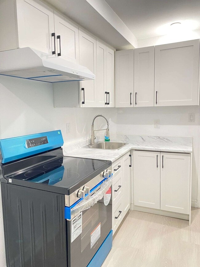 Photo du bâtiment - 49 Glenmore Dr